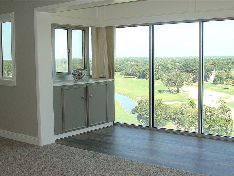 1st image of 825 Bayshore Dr APT 1004