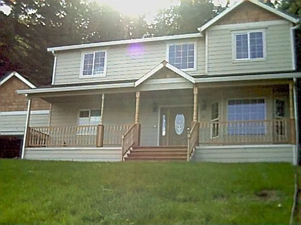 224 SW 4th St, Troutdale, OR 97060