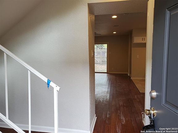 5th image of 100 Lorenz Road #1401