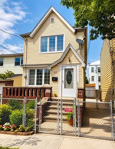 58 Williams Ave Photo 1