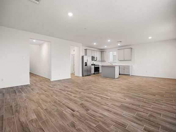 3rd image of 349 Redonda Dr