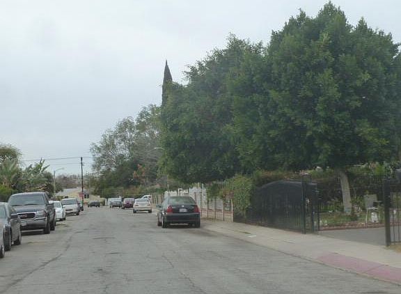 5th image of 8903 Stansbury Ave