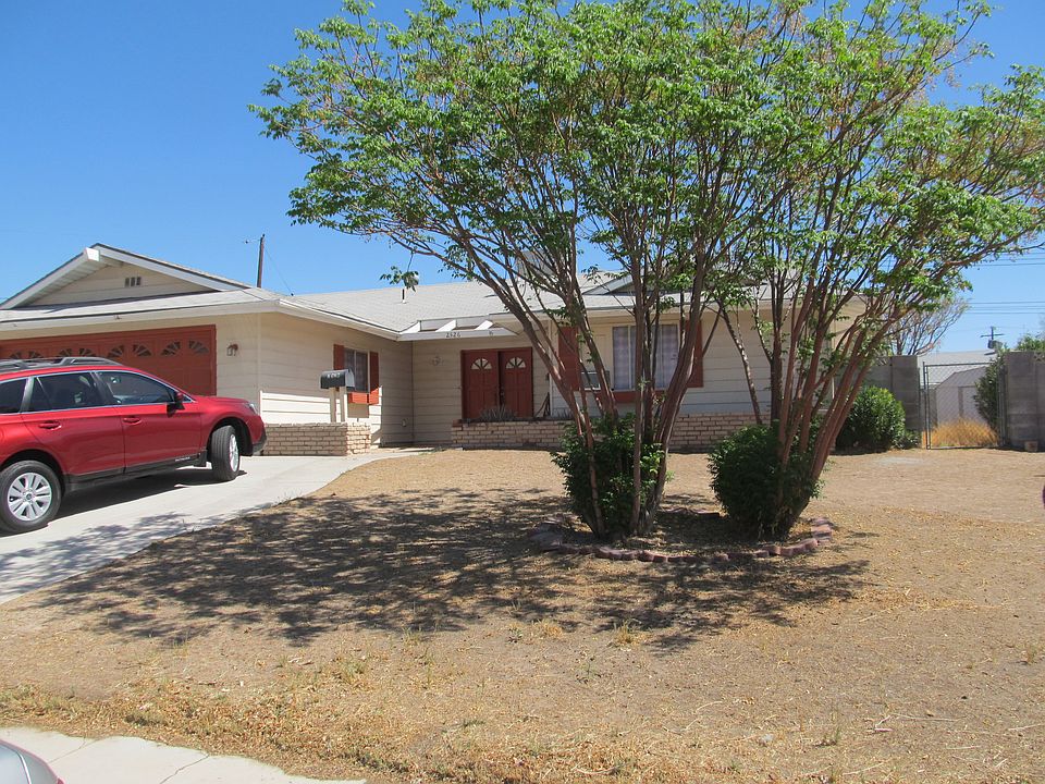 1st image of 2526 Golfers St