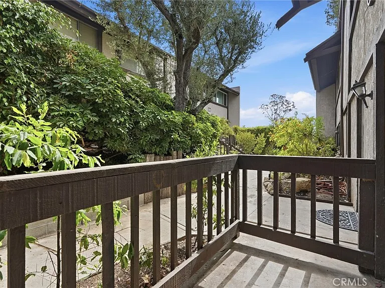 374 S Miraleste Dr #406 — Photo 14
