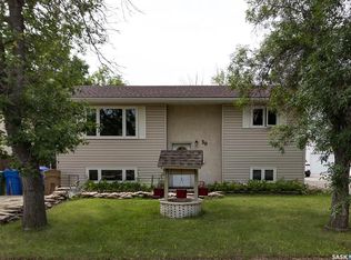 50 Hyland Cres, Regina, SK S4R7P3