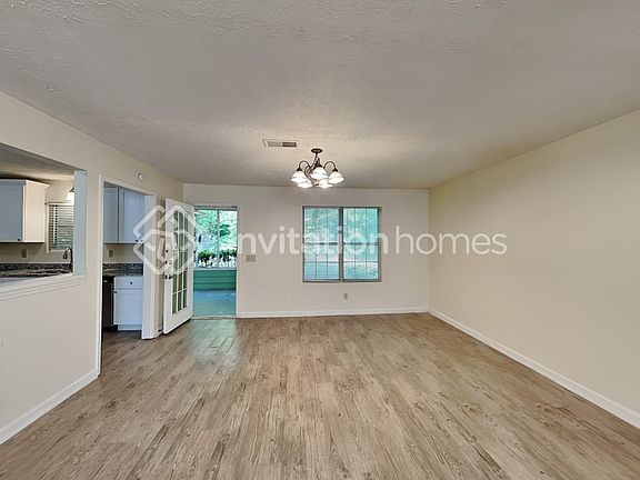 5th image of 3158 Jessica Dr