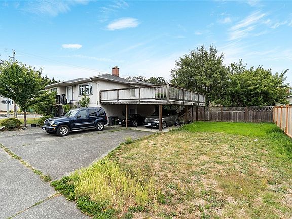 3rd image of 2343 Shelbourne St