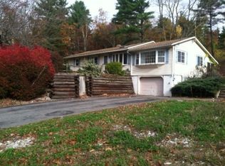 7 Field Rd, Windham, NH 03087