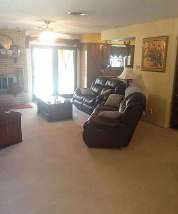 2nd image of 3101 Hemlock Dr