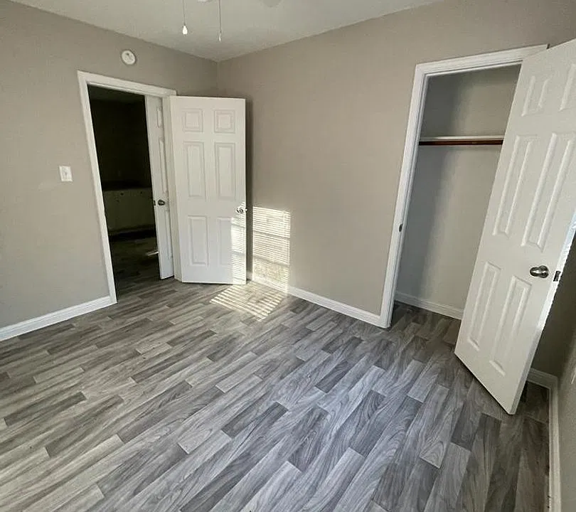 1309 Roberts Dr