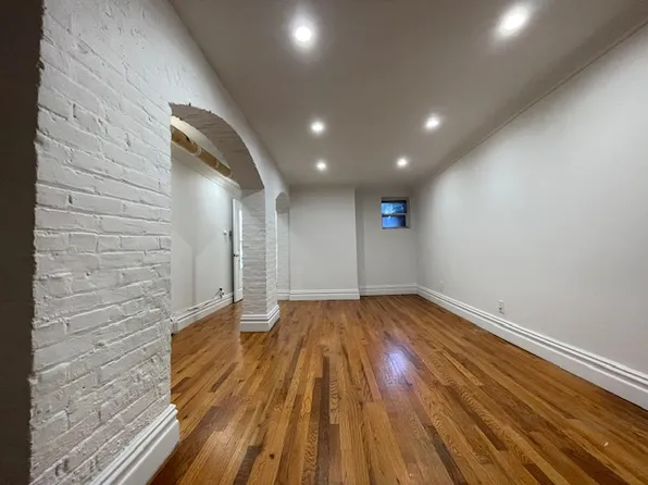 26 Third Street image 11 of 12