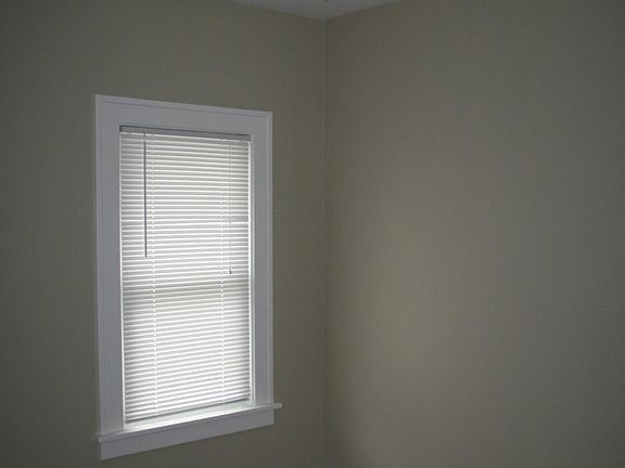 4th image of 1559 Elmwood Ave