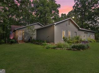 585 Lee Dr, Acworth, GA 30102