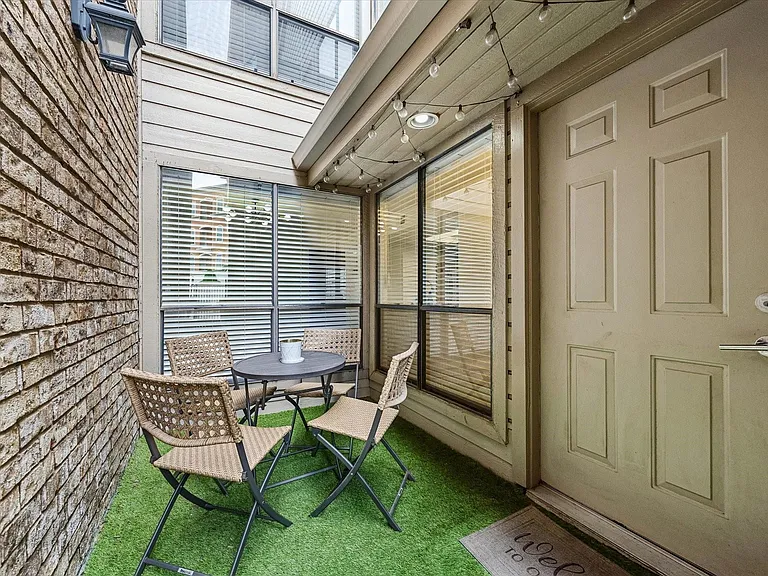 1908 Augusta Dr #3 — Photo 16