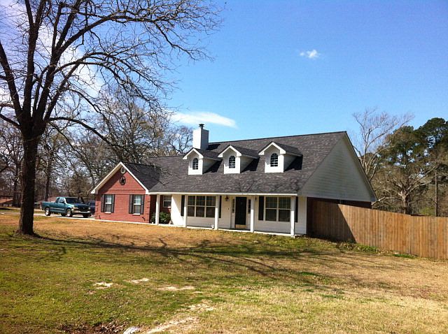 1st image of 1013 Old Orchard Dr