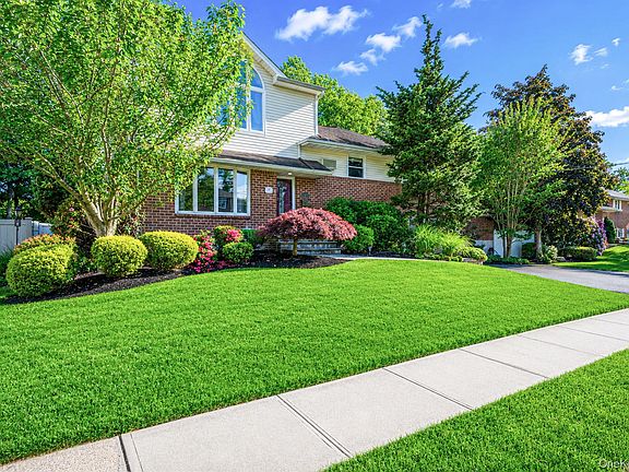 5th image of 11 Lourae Drive