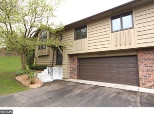 3960 Orchid Ln N, Plymouth, MN 55446