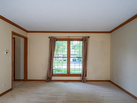 4th image of 1220 Hollingswood Ave