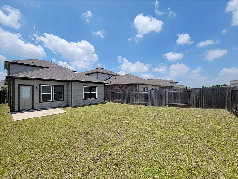 23330 Kinsfolk Dr — Photo 38