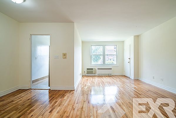1st image of 1852 Burnett St #30A