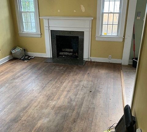 2nd image of 792 Camp St