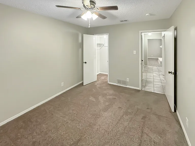 1524 Timber Creek Dr — Photo 11
