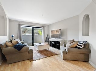 17735 Kinzie St UNIT 101, Northridge, CA 91325