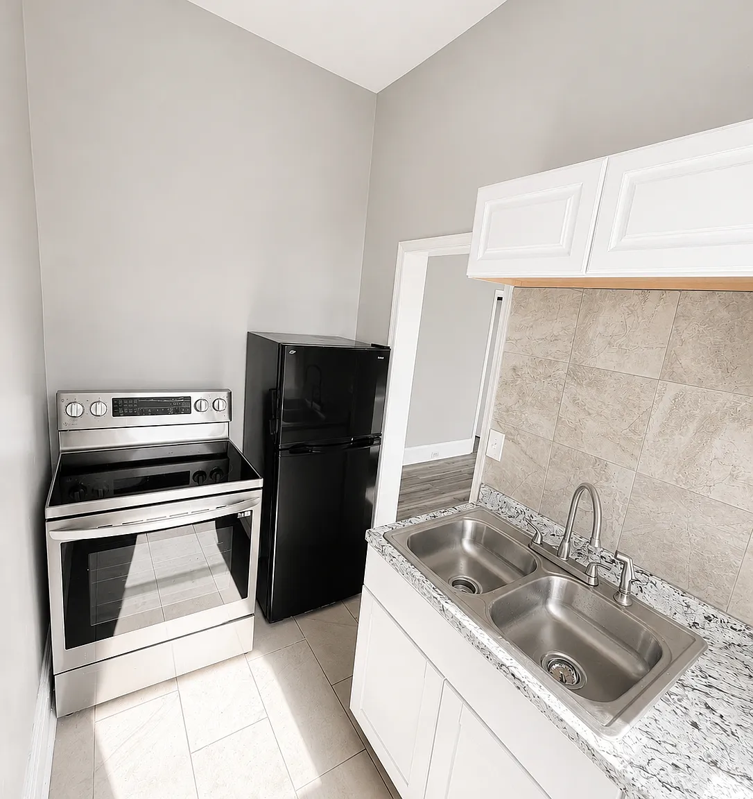 1 bed, 900 sqft, $1,100 — Photo 4