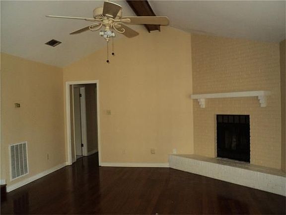 4th image of 520 Teakwood Cir