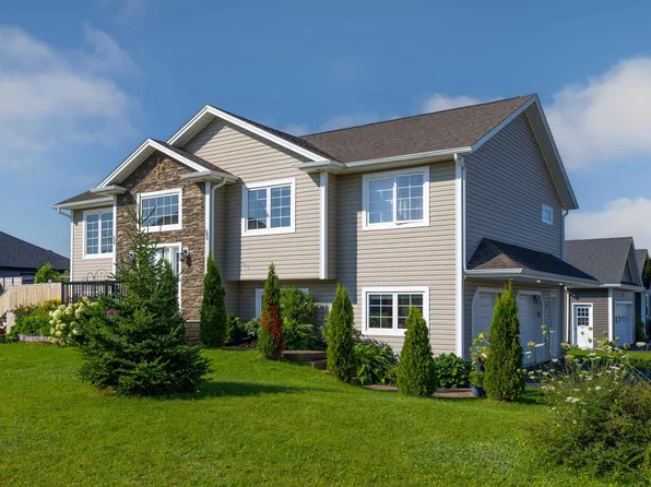 3 Chancellor St, Charlottetown, PE C1E 0G1