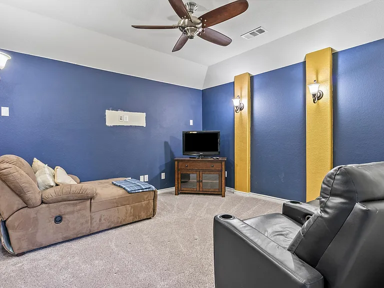 5733 Coleto Creek Cir — Photo 13