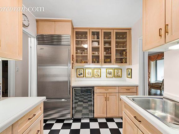 2nd image of 400 E 56th St APT 8H