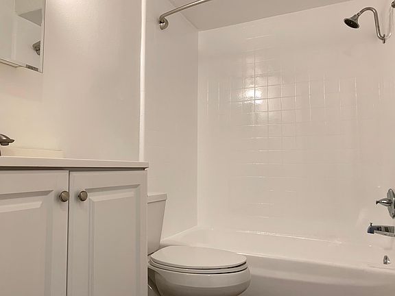 2nd image of 101 N Normandie Ave #201
