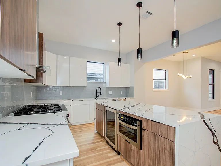 7016 Staffordshire Blvd #B — Photo 12