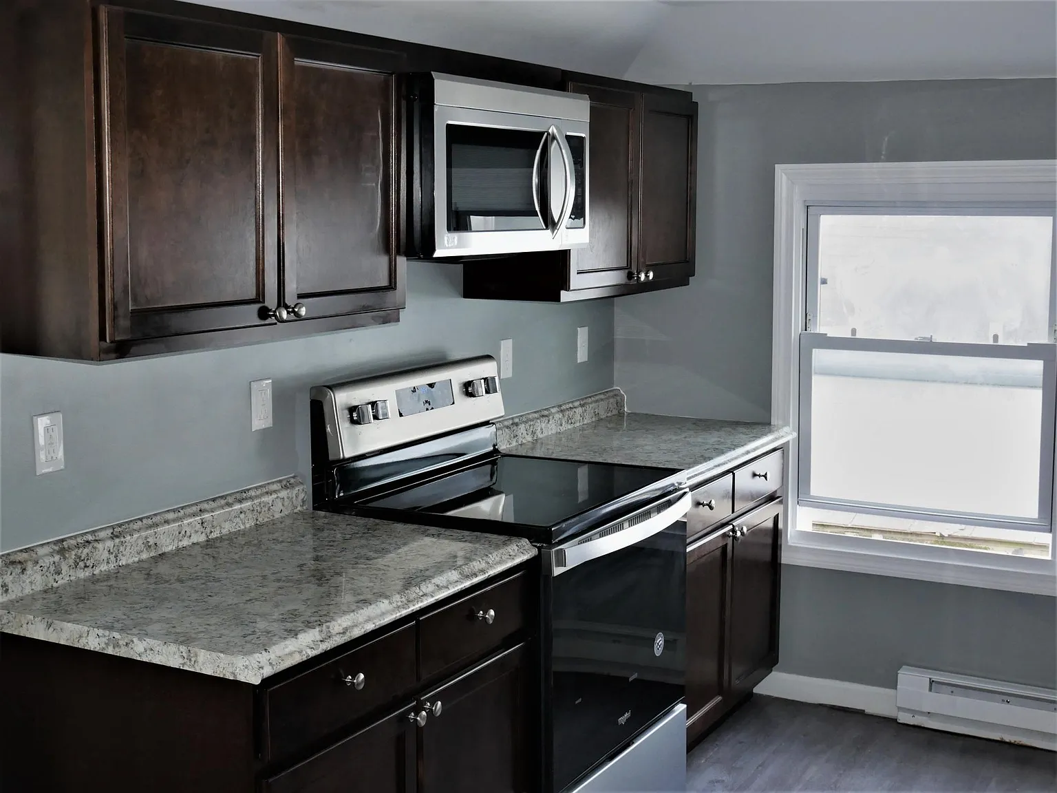39 Newbury St — Photo 1