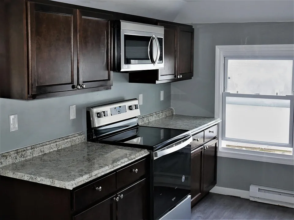 39 Newbury St #3