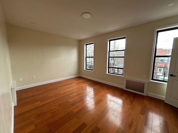 2nd image of 23-54 27th St #2
