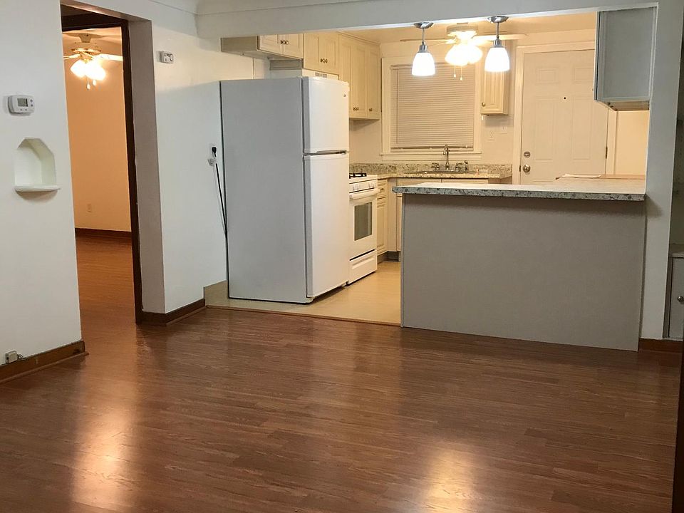 View upon entry into the living room area