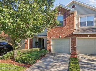 6975 ROUNDLEAF Drive, Jacksonville, FL 32258