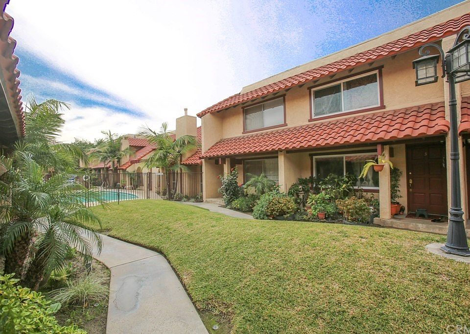 1st image of 9761 Acacia Ave #16