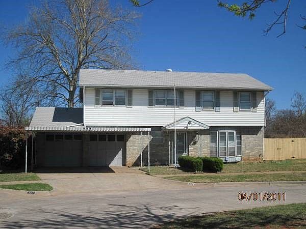 1st image of 3321 Simmons Dr