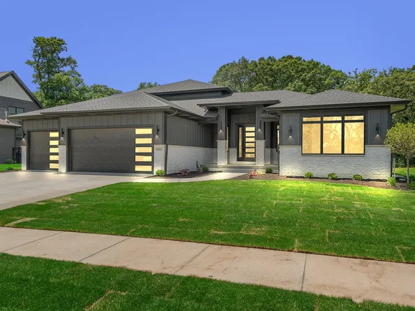 9560 Tall Grass Trail St, Saint John, IN 46373