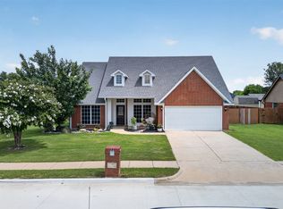 100 Radecke Rd, Krum, TX 76249