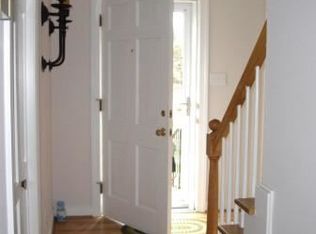 6 Fernwood Cir, Hampton, VA 23666