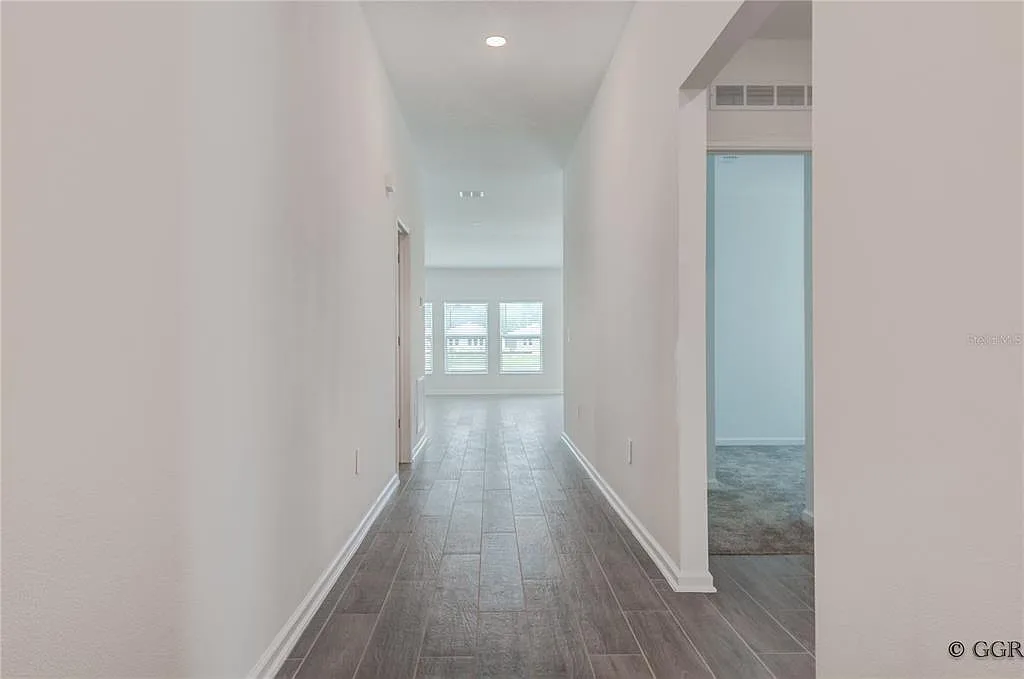4 bed, 2.0 bath, 1922 sqft, $2,500 — Photo 3
