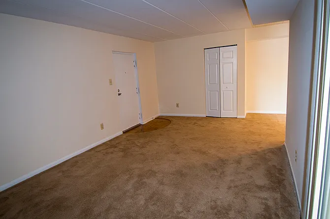 Ashley Apartments — Photo 37