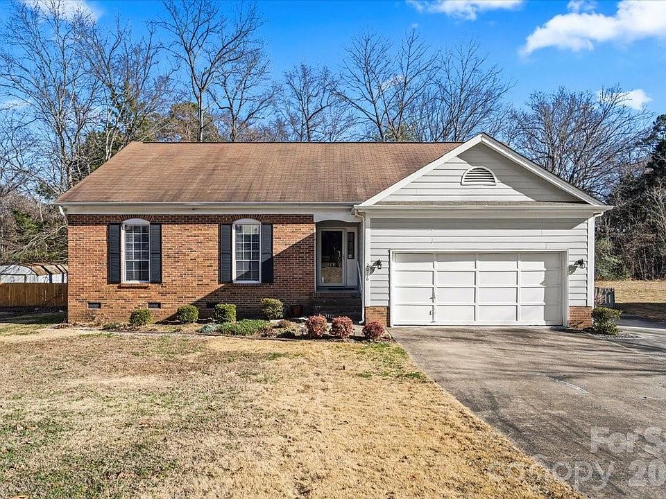 1st image of 2036 Killarney Pl