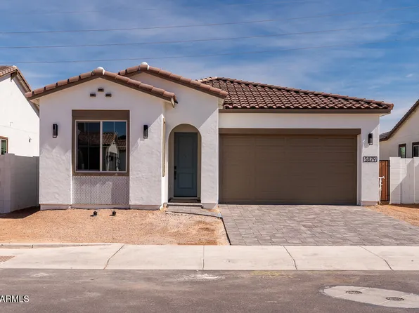 5879 S RED ROCK Street, Gilbert, AZ 85298