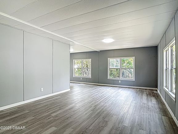 5th image of 5255 Orange Ave
