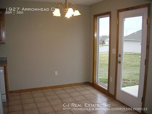 4th image of 1927 S Arrowhead Ct